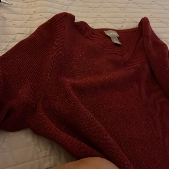 Woman’s long sleeve sweater. Never worn with tags… - Picture 3 of 3